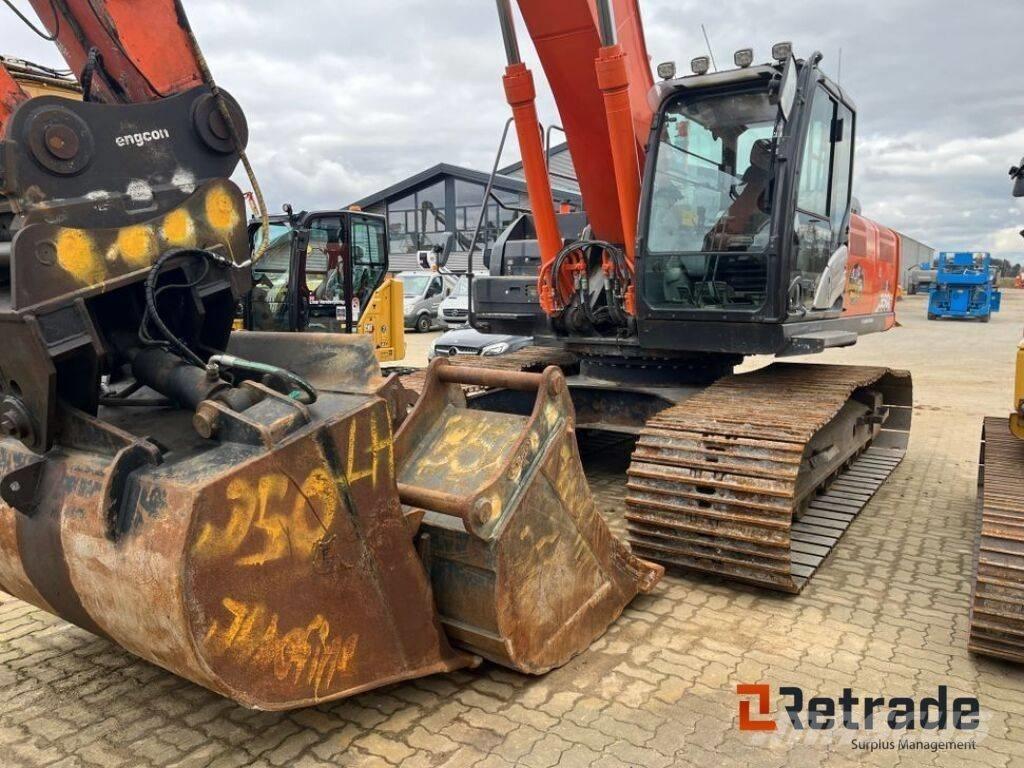Hitachi ZX 350 LC-6 Kāpurķēžu ekskavatori