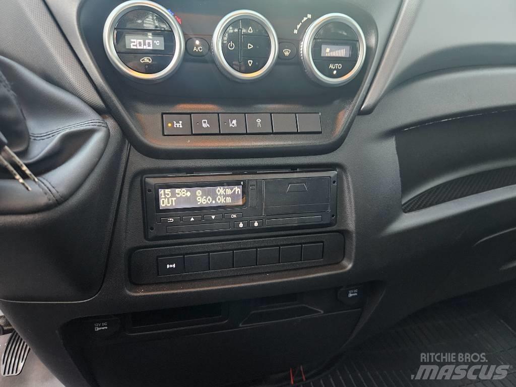 Iveco Daily 72C18/P Evakuators ar manipulatoru