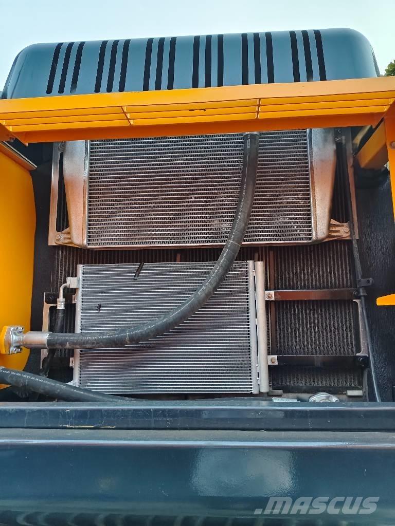 Hyundai R305LC-9T Kāpurķēžu ekskavatori