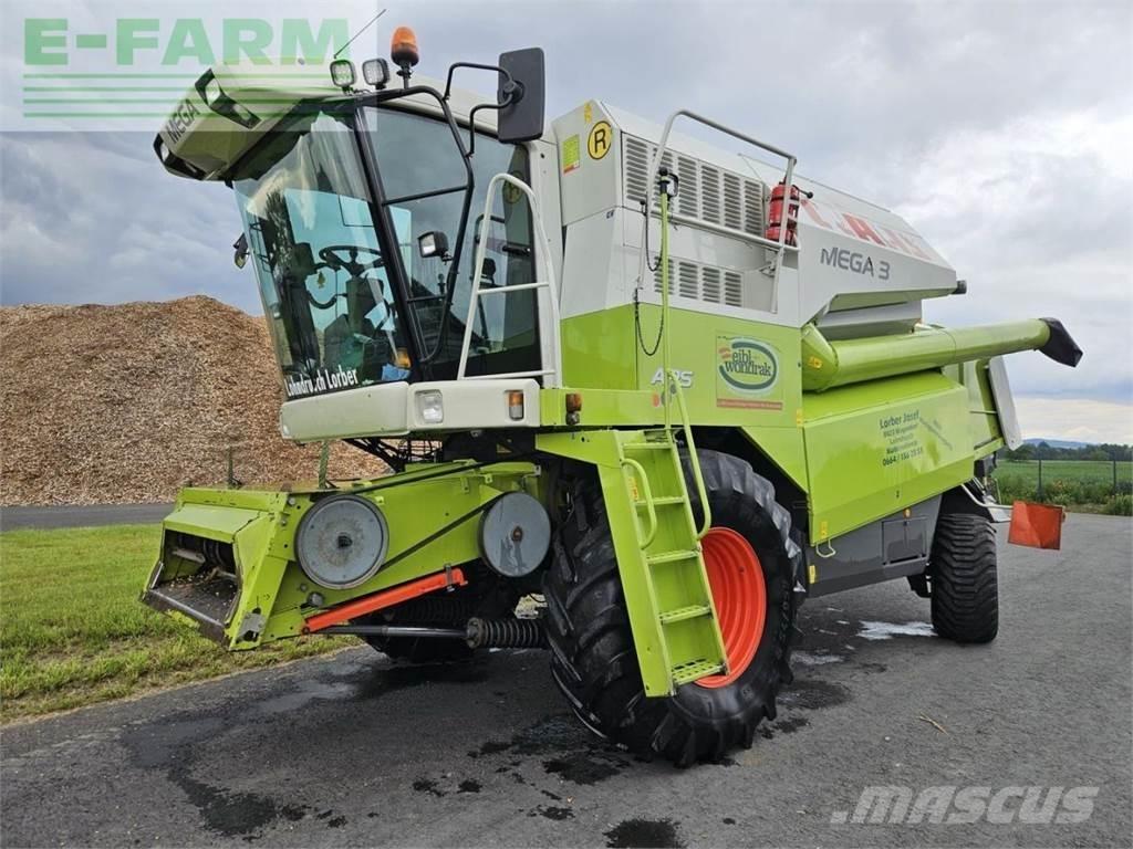 CLAAS Mega 370 Ražas novākšanas kombaini