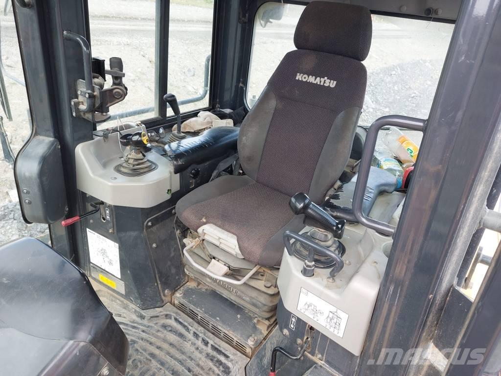 Komatsu D61PX-24 Kāpurķēžu buldozeri