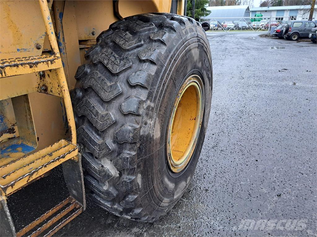 CAT 924G-4x4 Iekrāvēji uz riteņiem