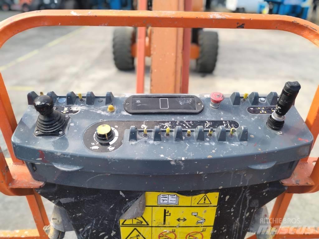 JLG 800 AJ Strēles pacēlāji