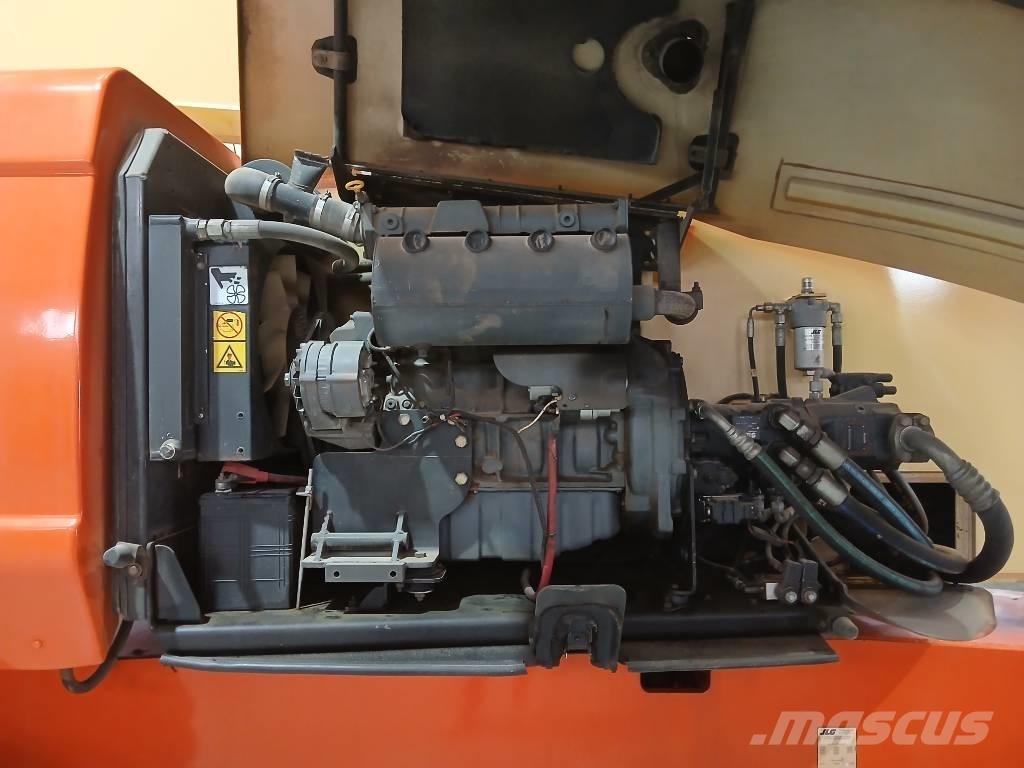 JLG 800 AJ Strēles pacēlāji