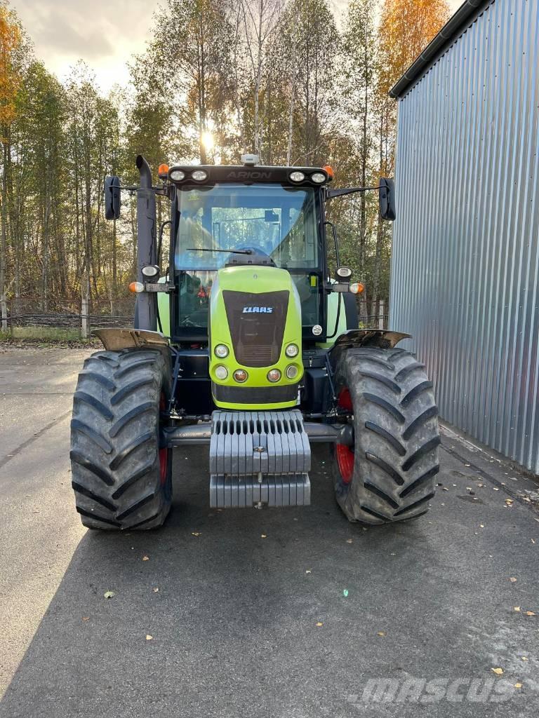 CLAAS Arion 640 CIS Traktori
