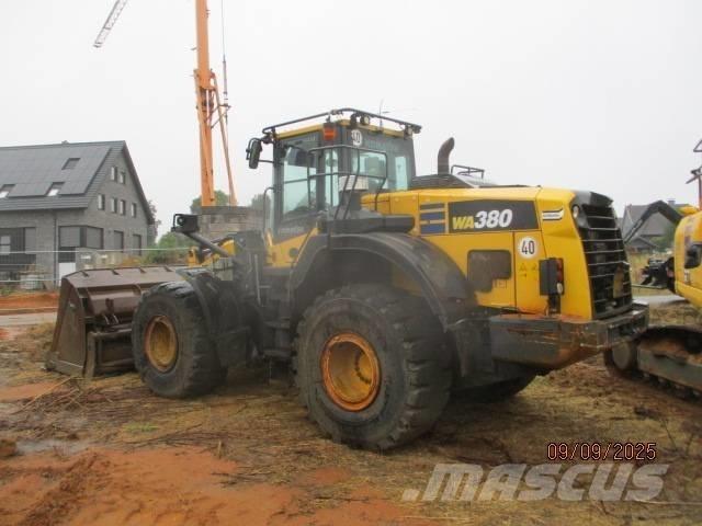 Komatsu WA 380 Iekrāvēji uz riteņiem