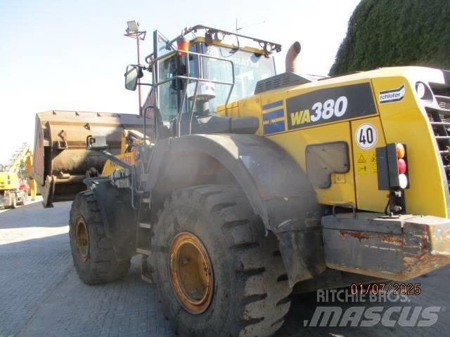 Komatsu WA 380 Iekrāvēji uz riteņiem