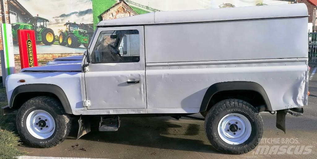 Land Rover Defender Automašīnas