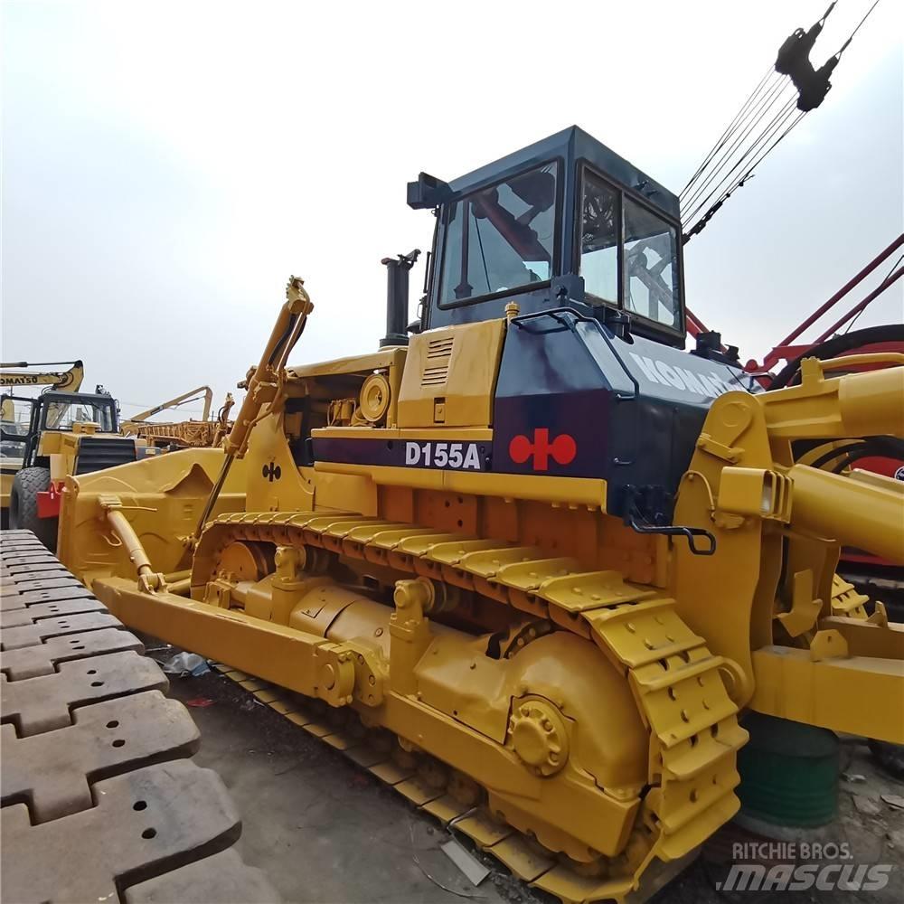 Komatsu d155a-2 Kāpurķēžu buldozeri