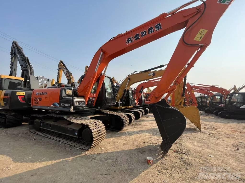 Hitachi ZX 160 Kāpurķēžu ekskavatori