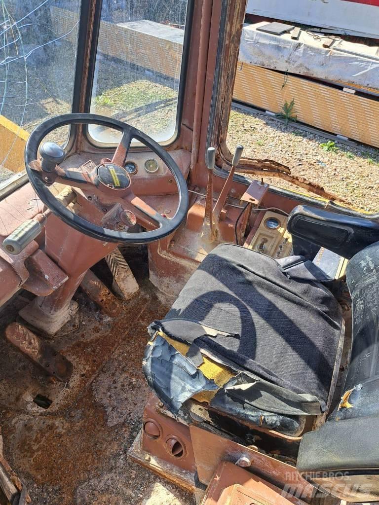 CAT 950 B Iekrāvēji uz riteņiem