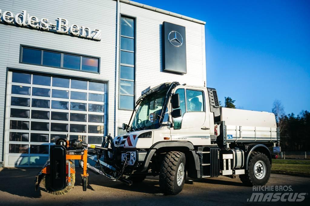 Unimog U 318 Ielu tīrāmās mašīnas