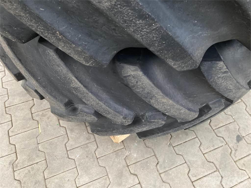 Starmaxx 600/70R30 Riepas, riteņi un diski