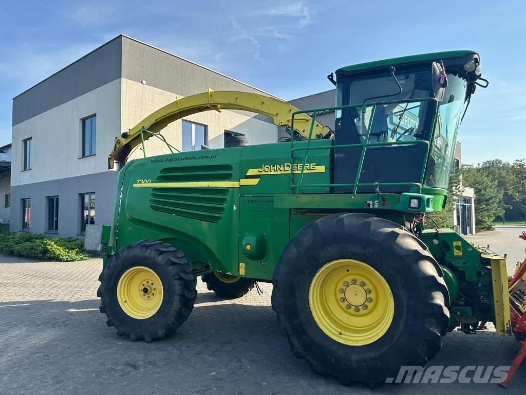 John Deere 7300 Lopbarības novācēji