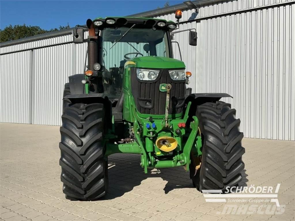 John Deere 6210 R Traktori
