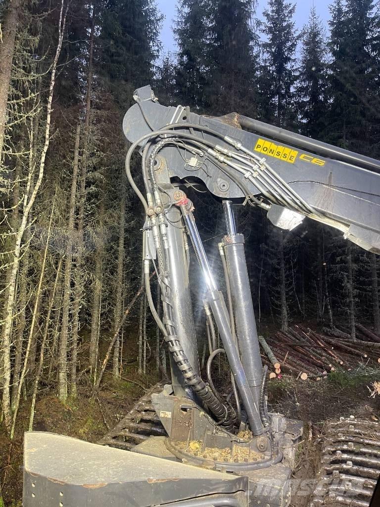 Ponsse BEAR 8W Harvesteri