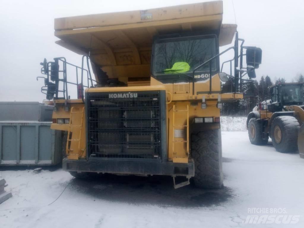 Komatsu HD605-7 Karjeras kravas automašīnas