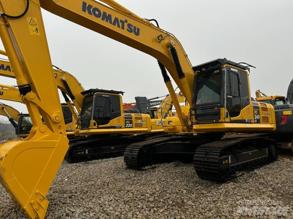 Komatsu 240-8 Kāpurķēžu ekskavatori