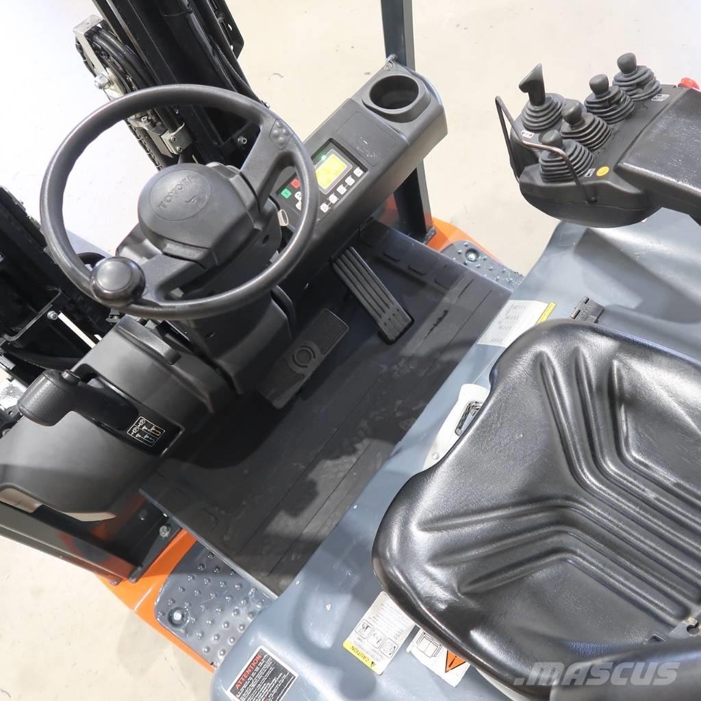 Toyota 8FBMT25 Elektriskie iekrāvēji