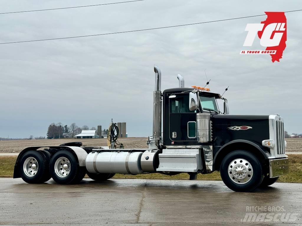 Peterbilt 389 Vilcēji