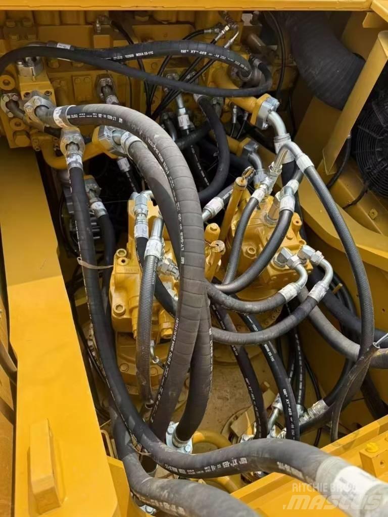 CAT 349 D L Kāpurķēžu ekskavatori