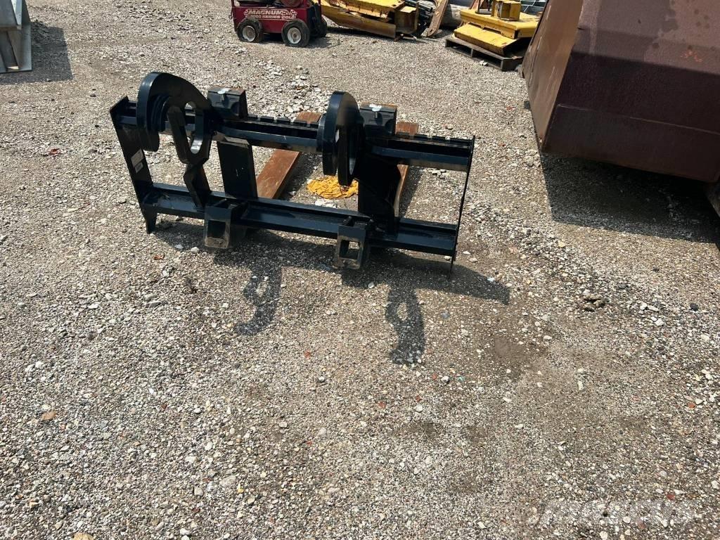 CAT Forks Iekrāvēji uz riteņiem