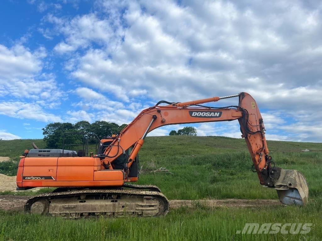 Doosan DX 300 LC Kāpurķēžu ekskavatori