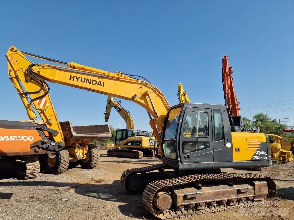 Hyundai R180LC-7 Kāpurķēžu ekskavatori