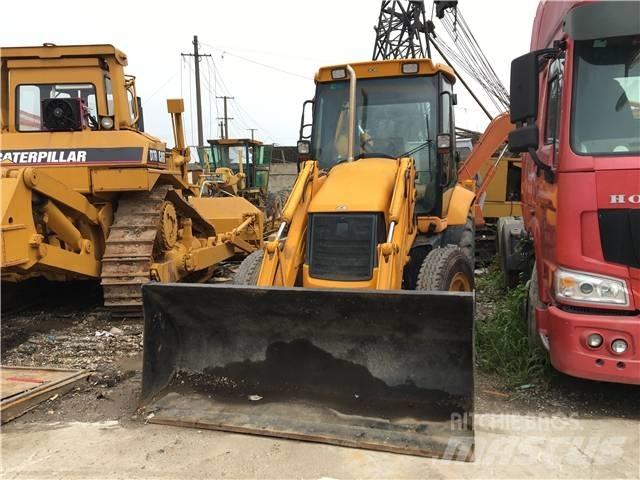 JCB 3 CX Ekskavatori-iekrāvēji