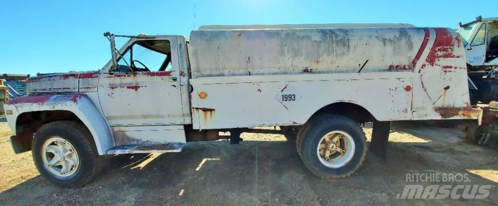 Ford F 600 Autocisterna