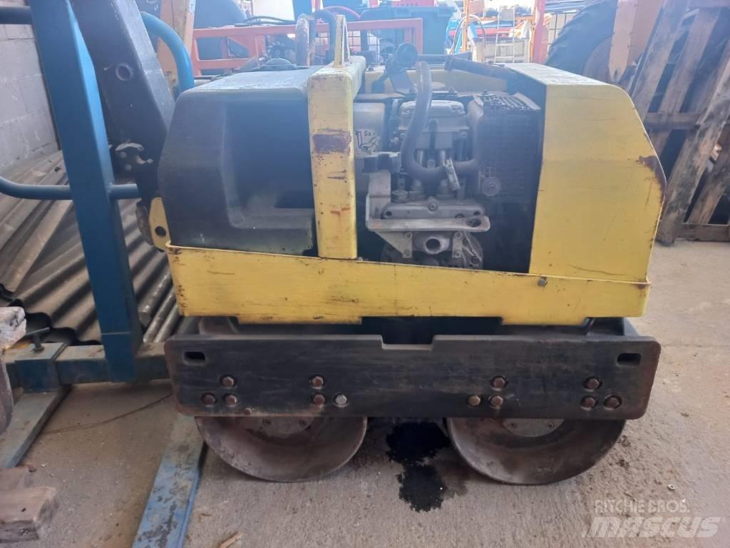 Wacker RD7H Divvalču grunts veltņi