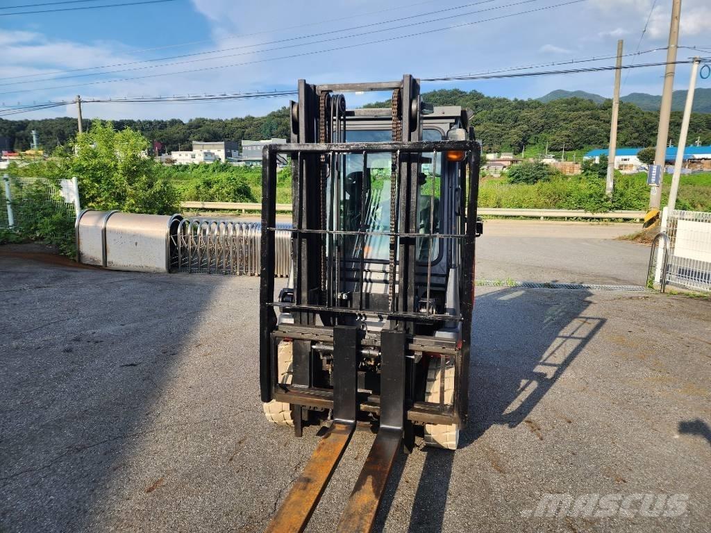 Toyota 7 FB 25 Elektriskie iekrāvēji