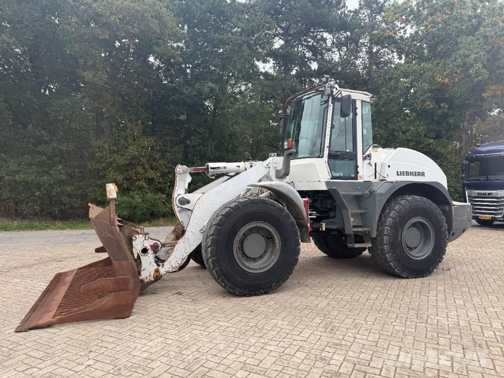 Liebherr L 538 Iekrāvēji uz riteņiem