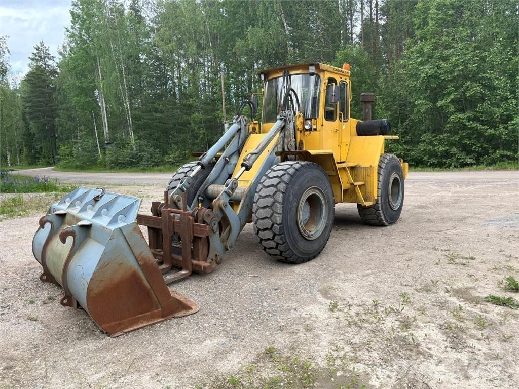 Volvo BM L90 5.5. Iekrāvēji uz riteņiem