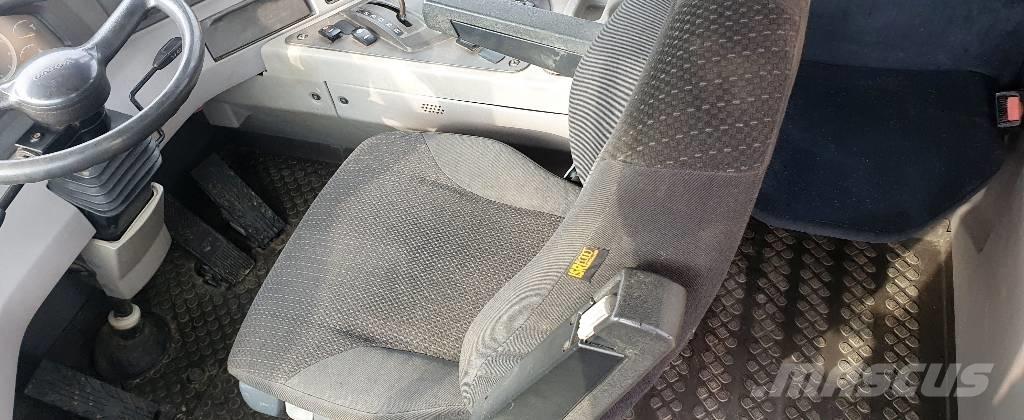 Volvo A 30 F Artikulētie pašizgāzēji