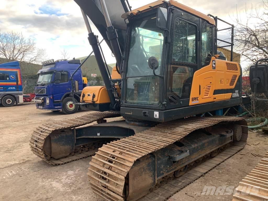 Hyundai HX220A L Kāpurķēžu ekskavatori