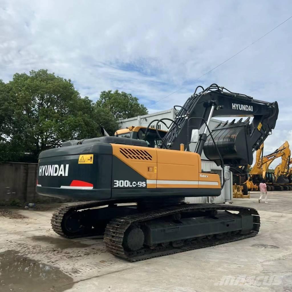 Hyundai R300LC-9S Kāpurķēžu ekskavatori
