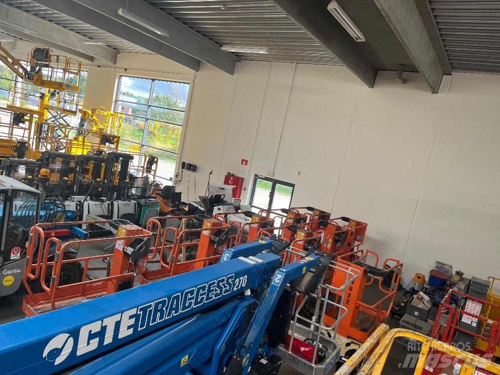JLG 1230 ES Šķerveida pacēlāji