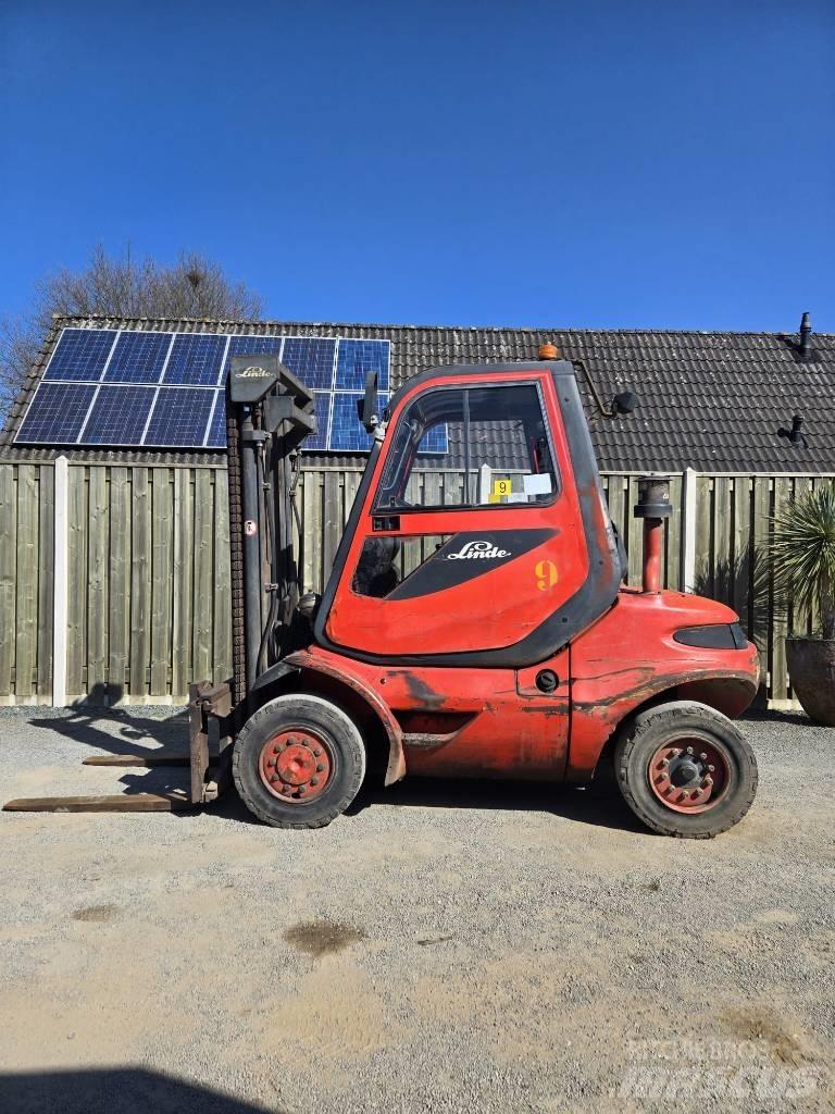 Linde H 40 D-04 Tehnika ar dīzeļa dzinēju