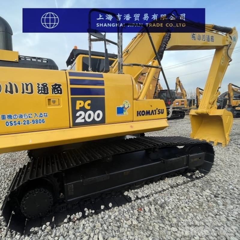 Komatsu PC 200 Kāpurķēžu ekskavatori