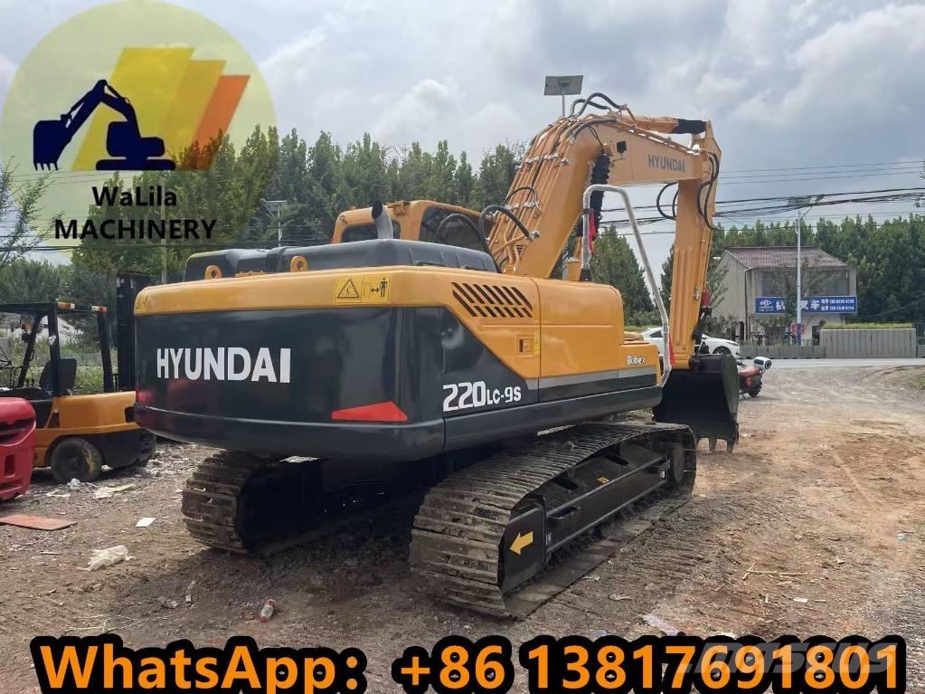 Hyundai R220 Vidēja lieluma ekskavatori 7 t - 12 t