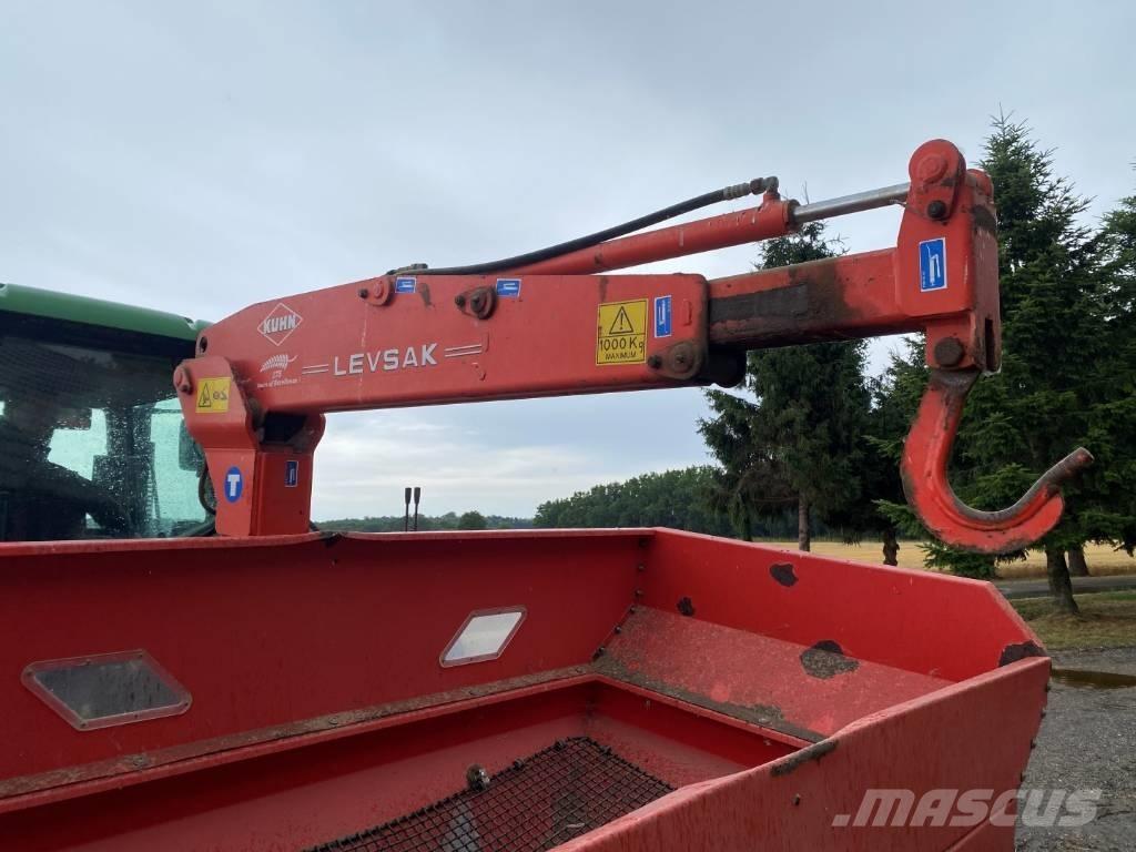 Kuhn M863 Minerālmēslu izkliedētāji