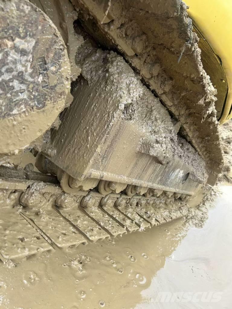 Komatsu PC 128 US Kāpurķēžu ekskavatori