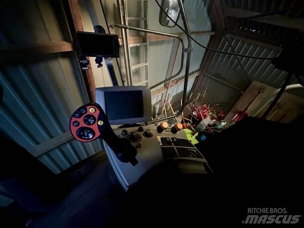 CLAAS Lexion 650 Ražas novākšanas kombaini
