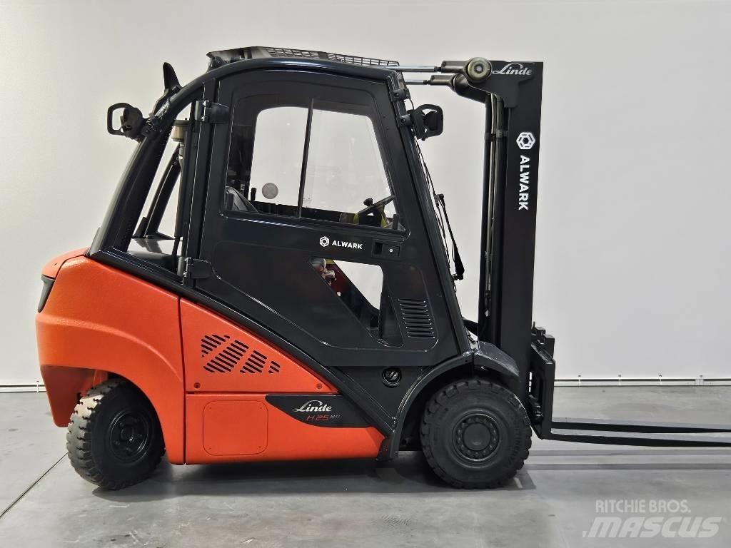 Linde H25D Tehnika ar dīzeļa dzinēju
