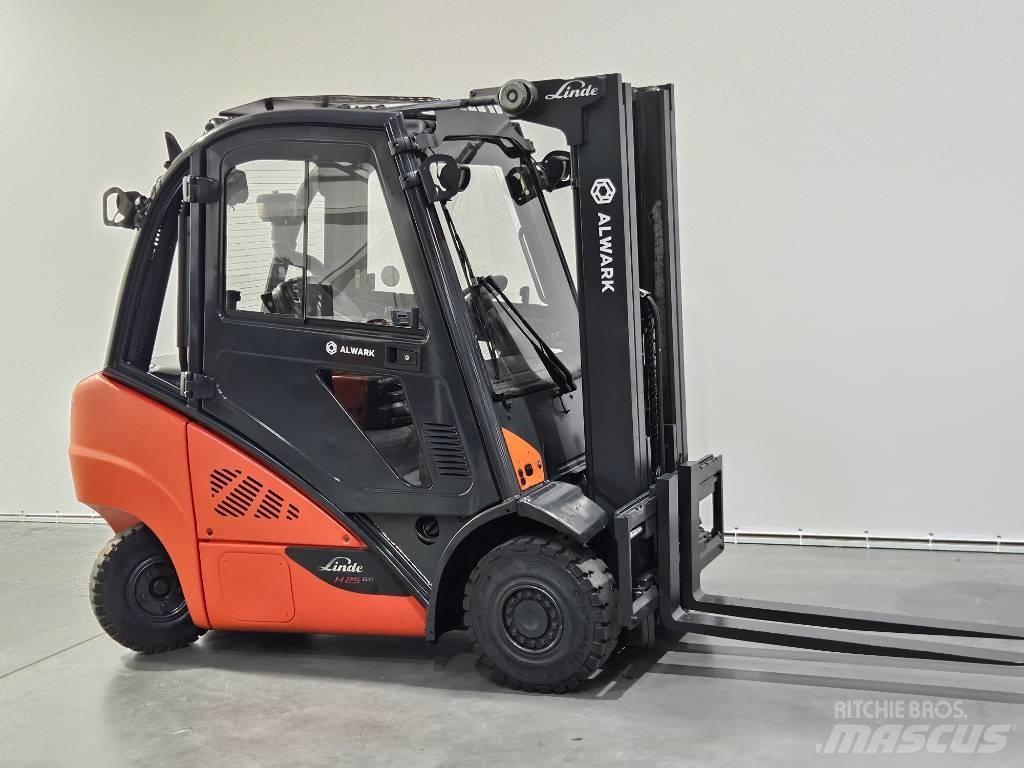 Linde H25D Tehnika ar dīzeļa dzinēju