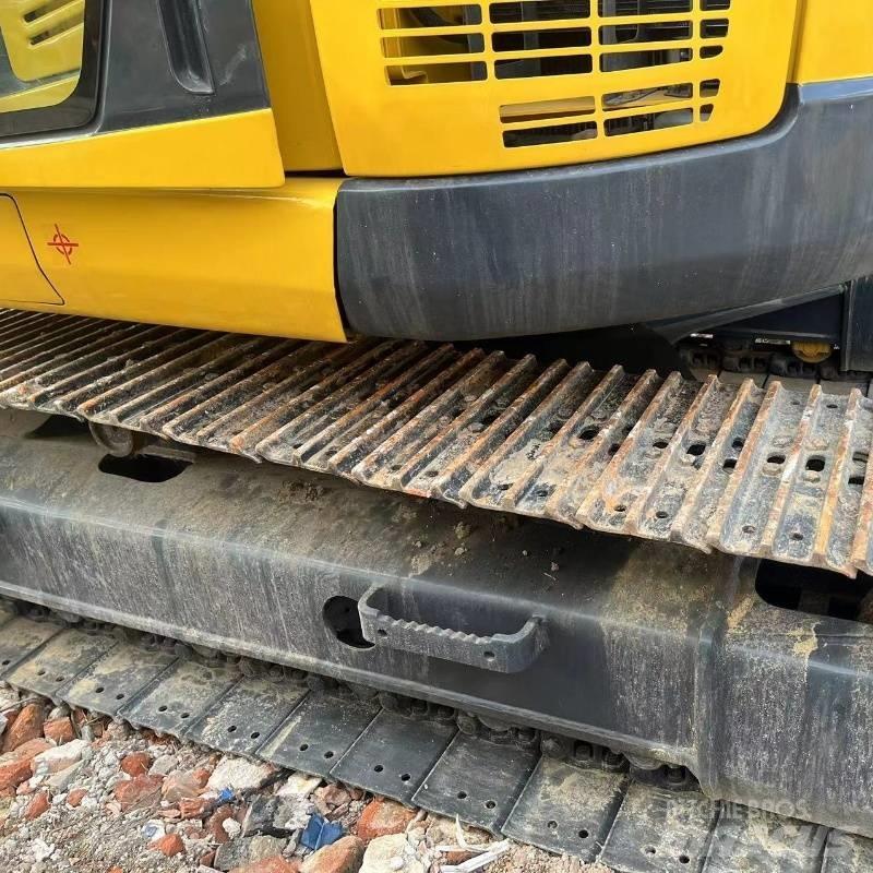 Komatsu PC 138 Kāpurķēžu ekskavatori