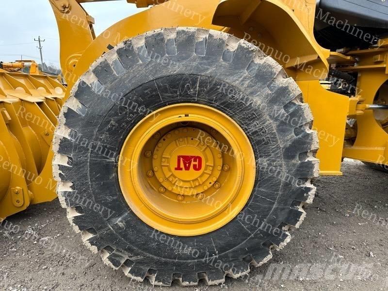 CAT 966H Iekrāvēji uz riteņiem