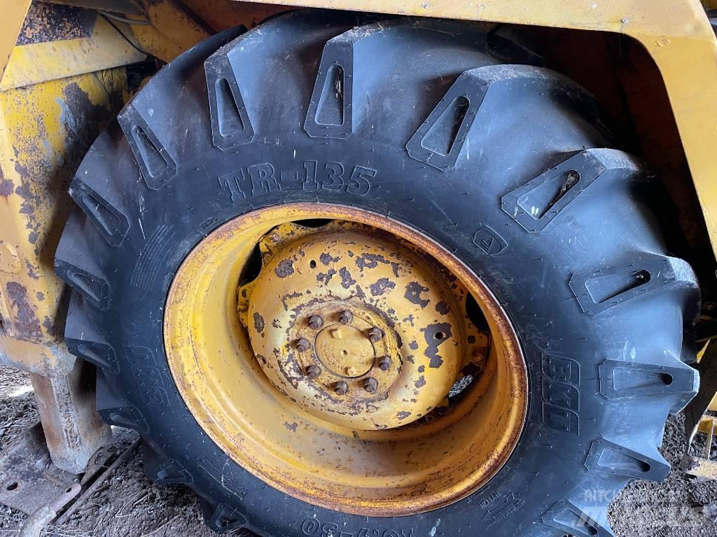 Massey Ferguson 50 B Ekskavatori-iekrāvēji