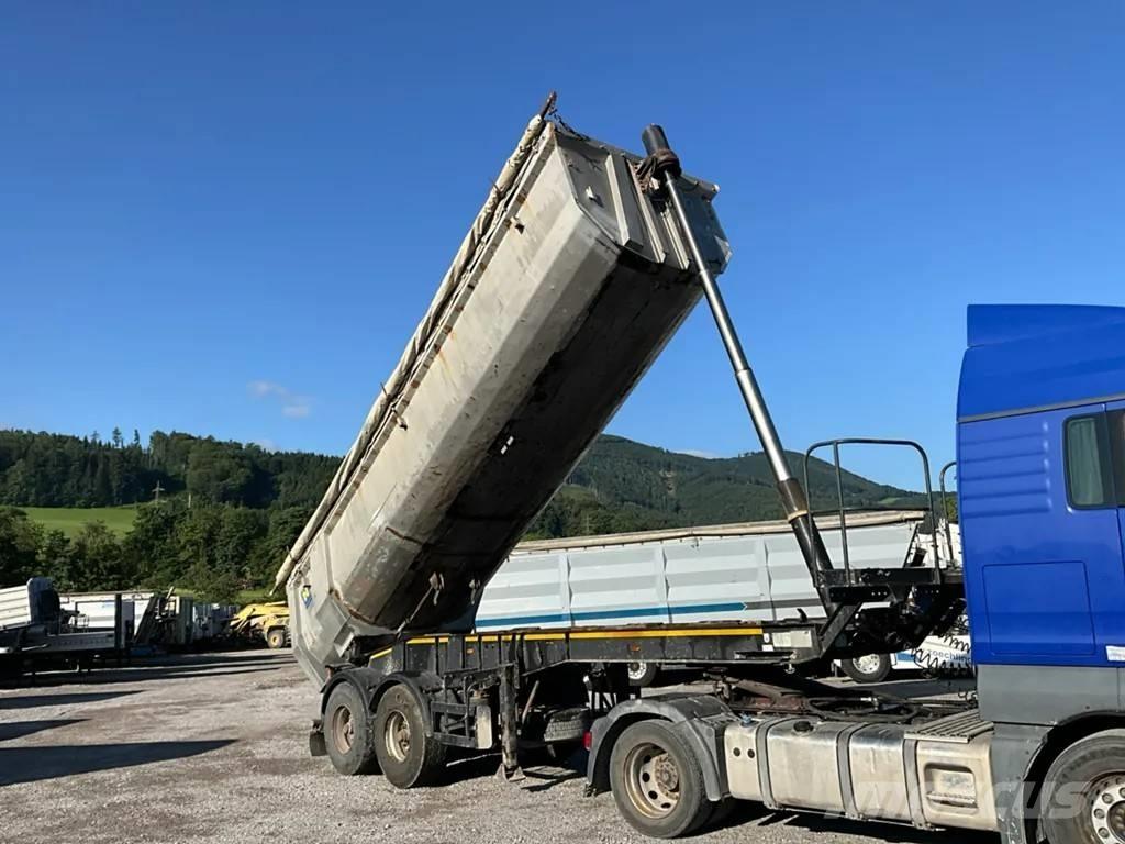 Schwarzmüller HKS 2 Pašizgāzējs